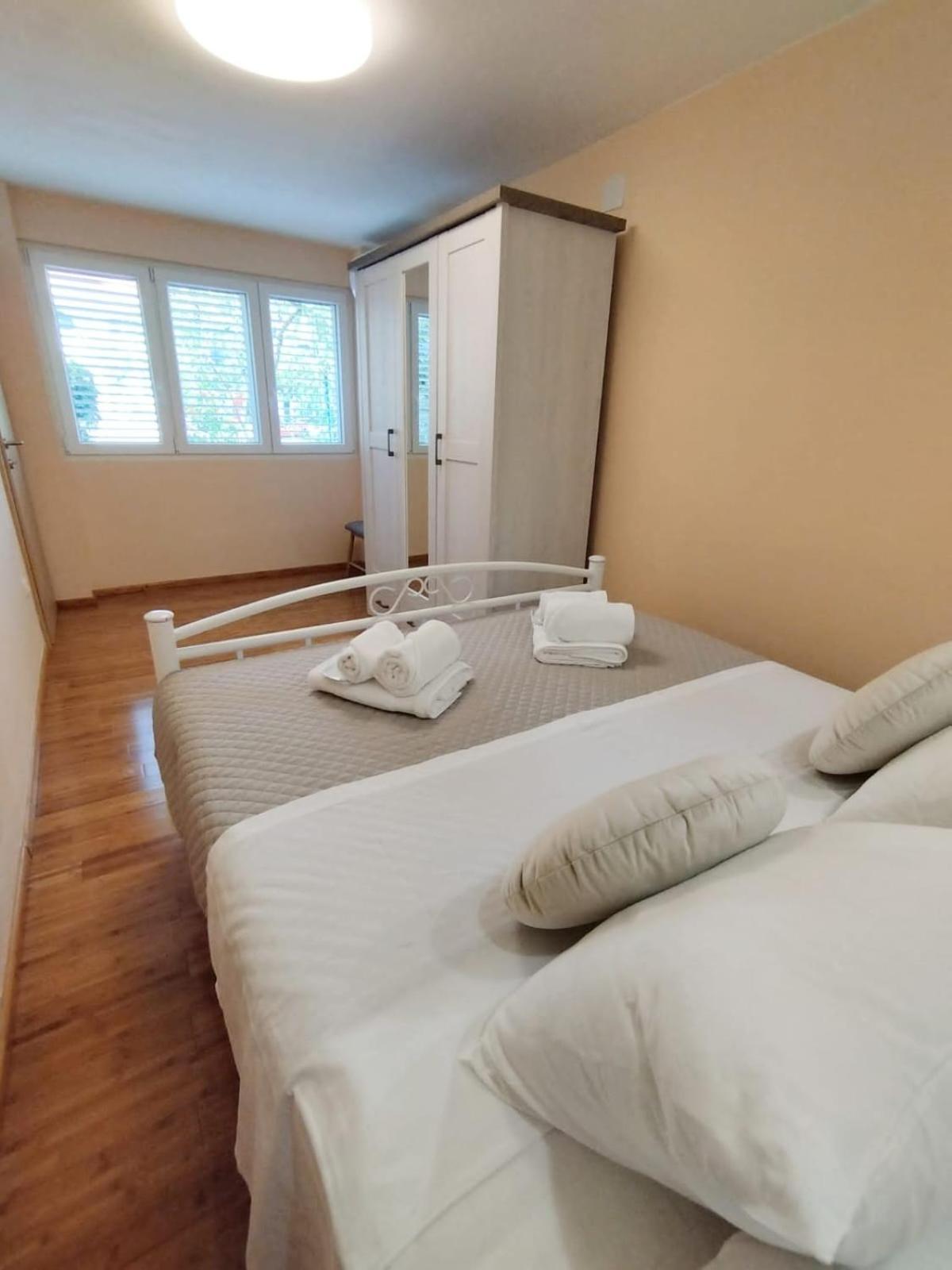 Green Bay Apartment 科尔丘拉 外观 照片